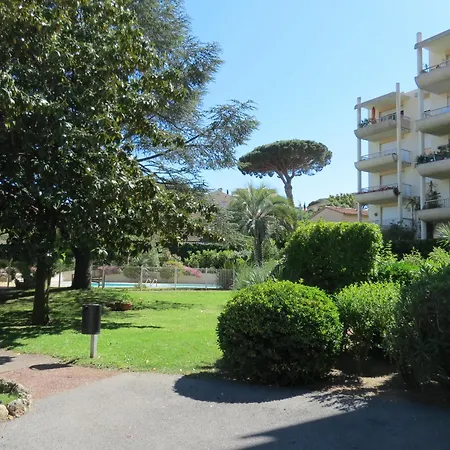 2 Pieces Climatise Avec Garage A - Fr-1-780-21 *