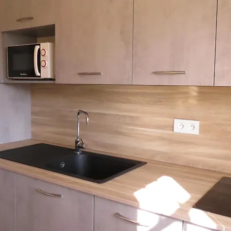 2 Pieces Climatise Avec Garage A - Fr-1-780-21 *